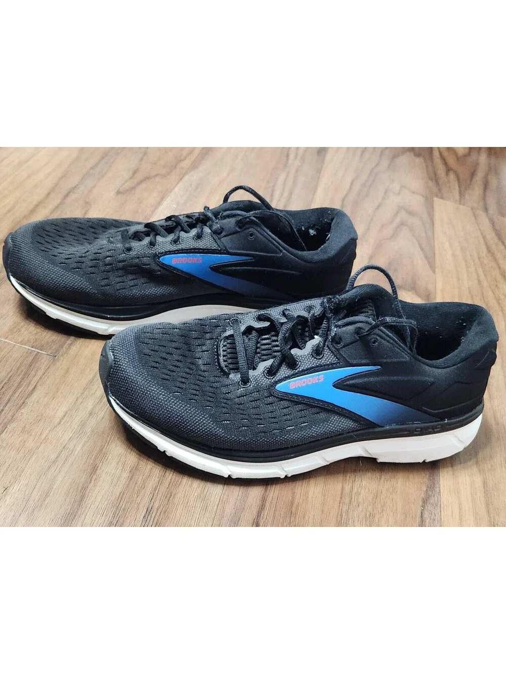 Brooks Mens Dyad 11 Shoes sz. 9.5